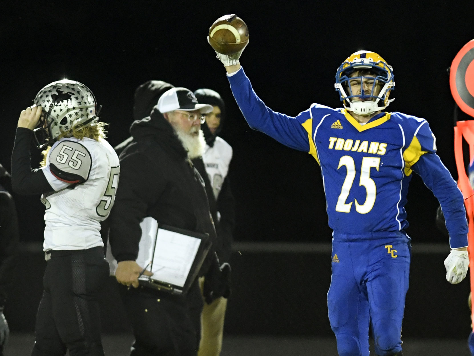 Tri-County vs. Elmwood-Murdock, 11.6
